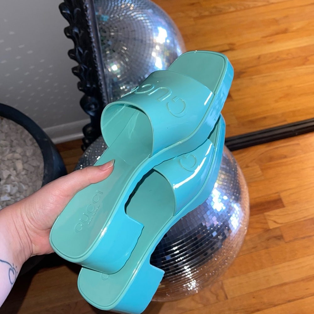 Designer shoes blue size 8 NEVER WORN